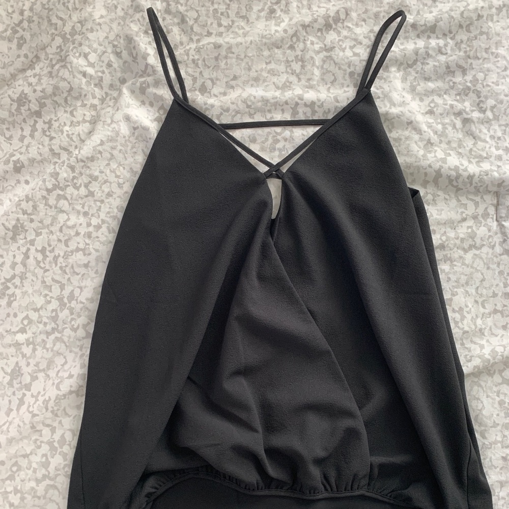 Black XS flowy top